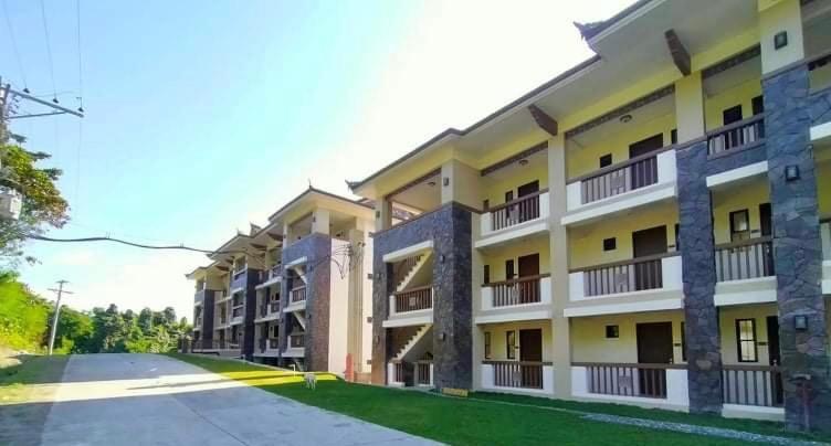 Kembali Condo Resort With Sea View Davao Екстер'єр фото