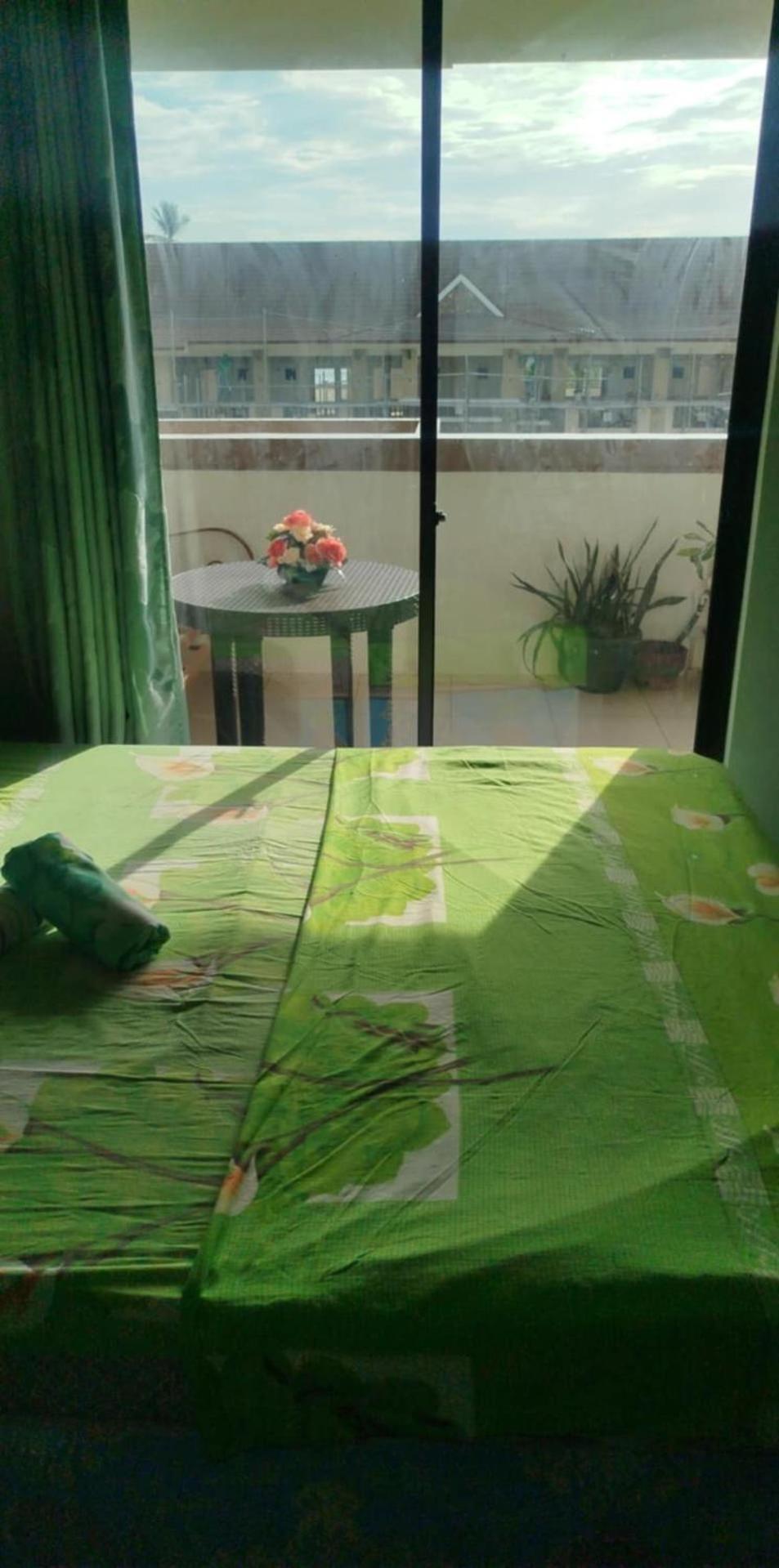 Kembali Condo Resort With Sea View Davao Екстер'єр фото